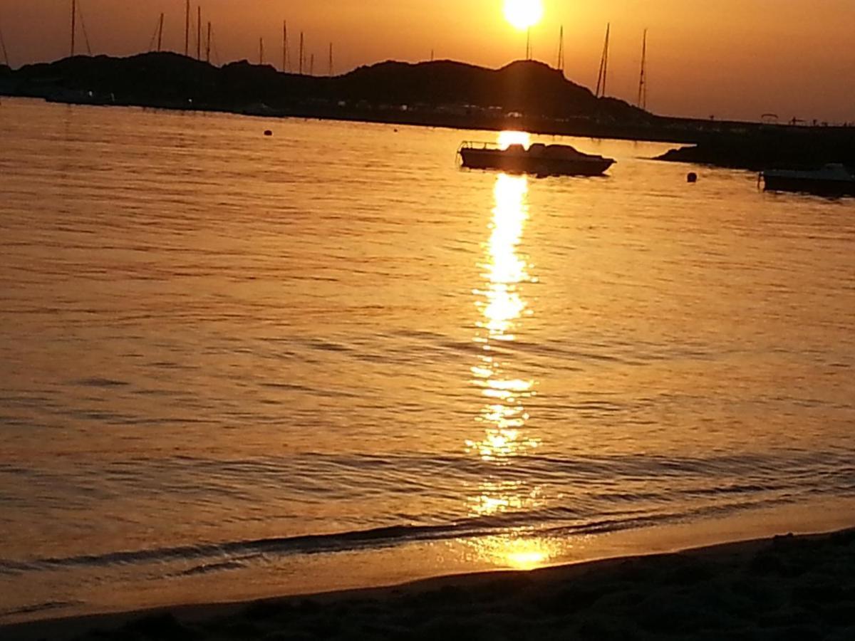 Fronte Mare Attico Indipendente Ed Esclusivo Con Terrazza Panoramica * Isola Rossa (Sassari)