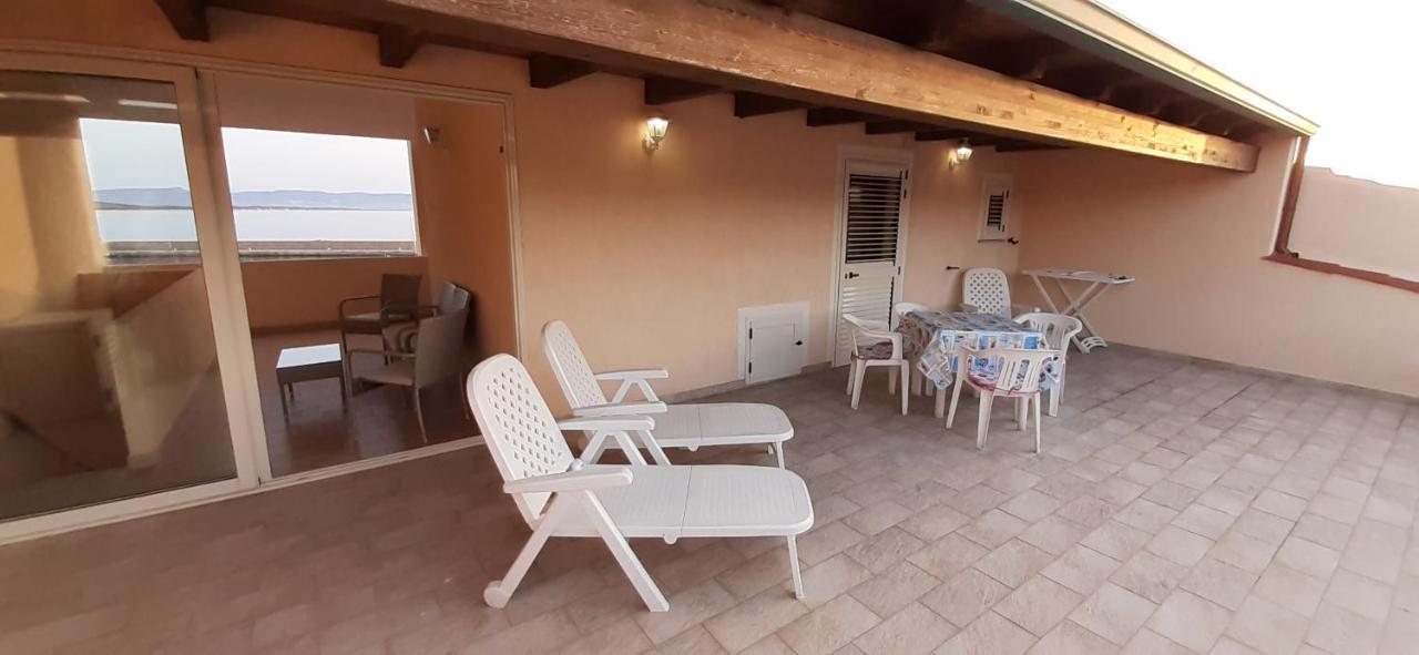 Fronte Mare Attico Indipendente Ed Esclusivo Con Terrazza Panoramica Appartamento Isola Rossa (Sassari)